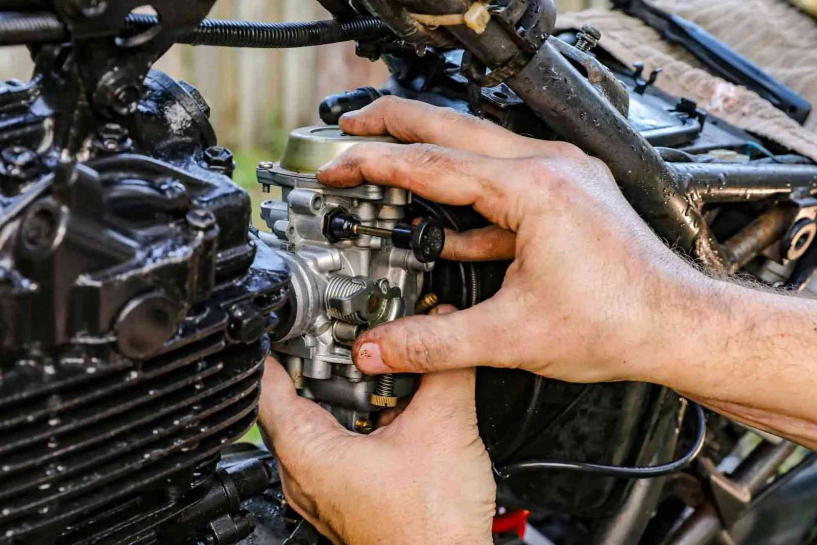 Cara Membersihkan Karburator Motor: Kapan Perlu dan Tanda Kotor