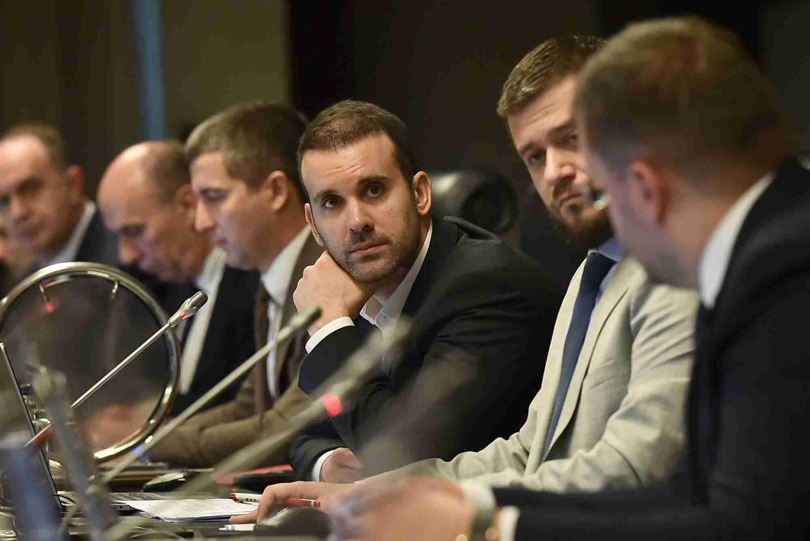 Peran Pemerintah Dalam Menjaga Stabilitas Politik